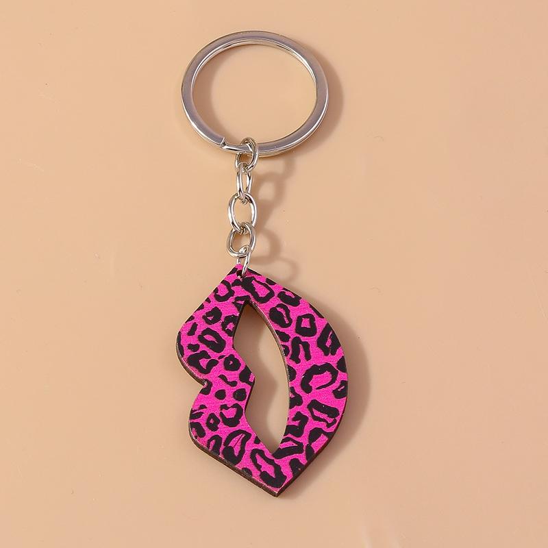 

Sexy Wooden Lip Keychain Charms Key Ring Pendants for Car Key Holder Women Girls Handbag Decor Accessories DIY Jewelry Gifts