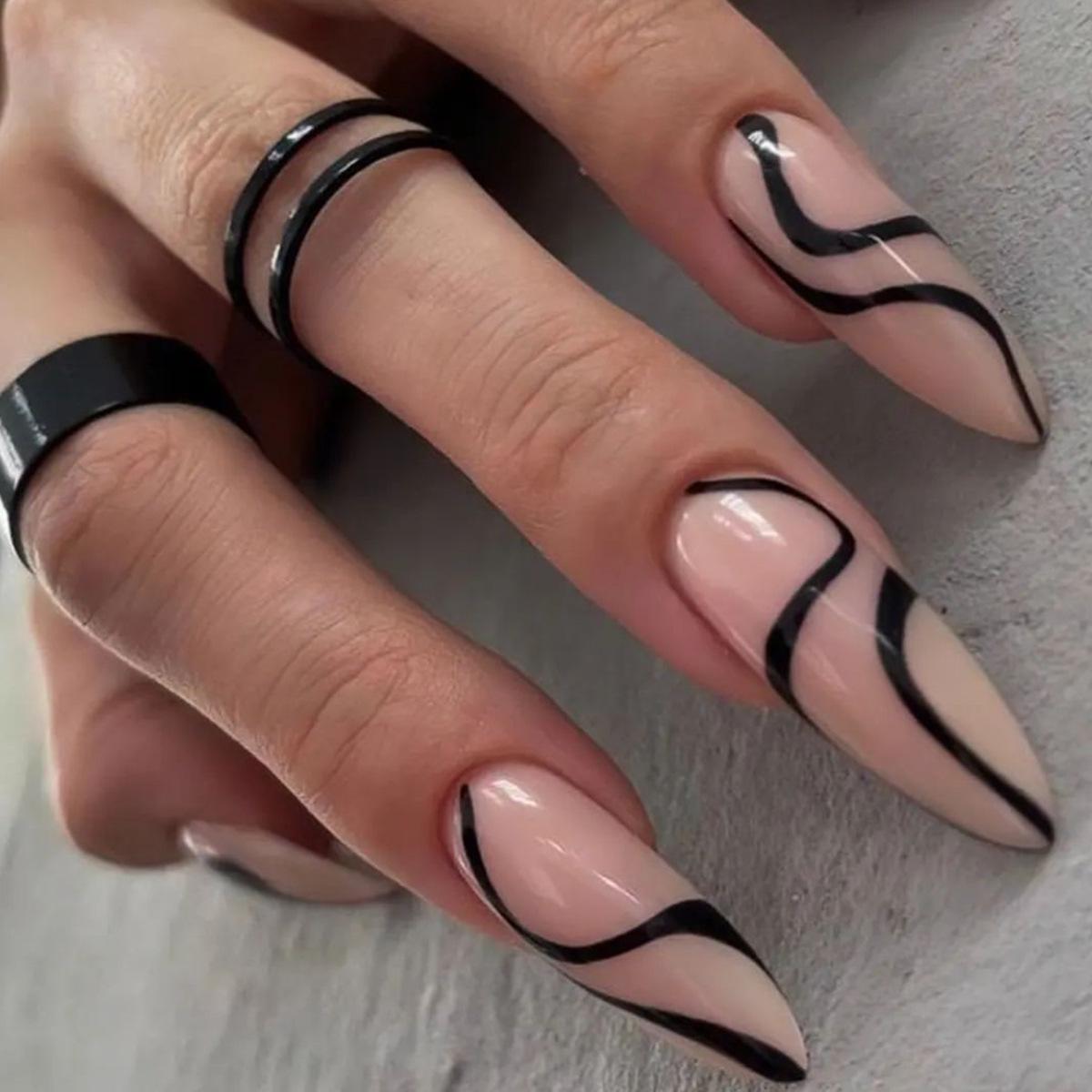 

Luxury Pointed Wear-and-Go Nail Tips – 24 Removable Irregular Line Stickers