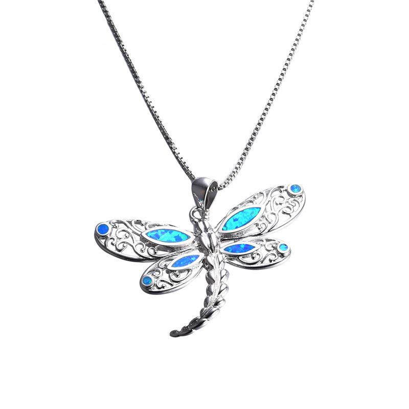 

European and American Fashion Personality Blue Butterfly Pendant Necklace Womens Temperament Versatile Collarbone Chain