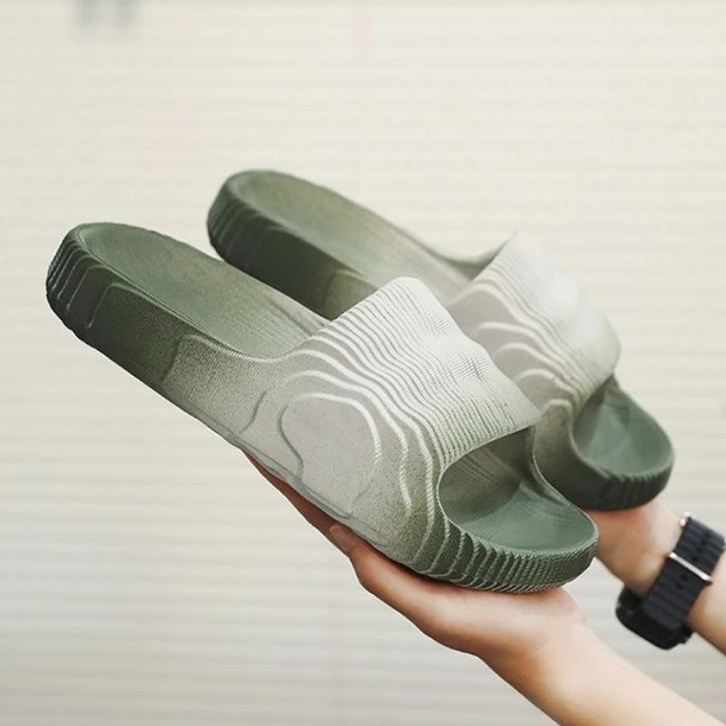 Sandals Man Platform Sabot Slippers for Men Soft Beach Comfortable Clappers 2025 Designer Luxury Rubber Fun Adult Casual Shoes