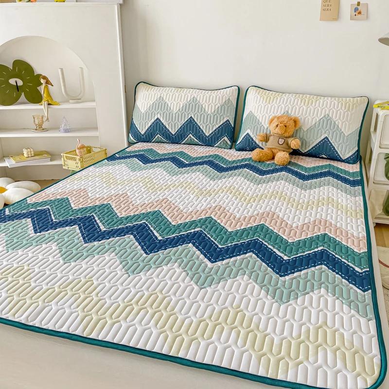 Naturlig Lateks Tykk Sommer Madrass for Seng Høykvalitets Kjølig Følelse Rayon Sengbeskytter og Putetrekk Is Silke Laken Sett Kjølende