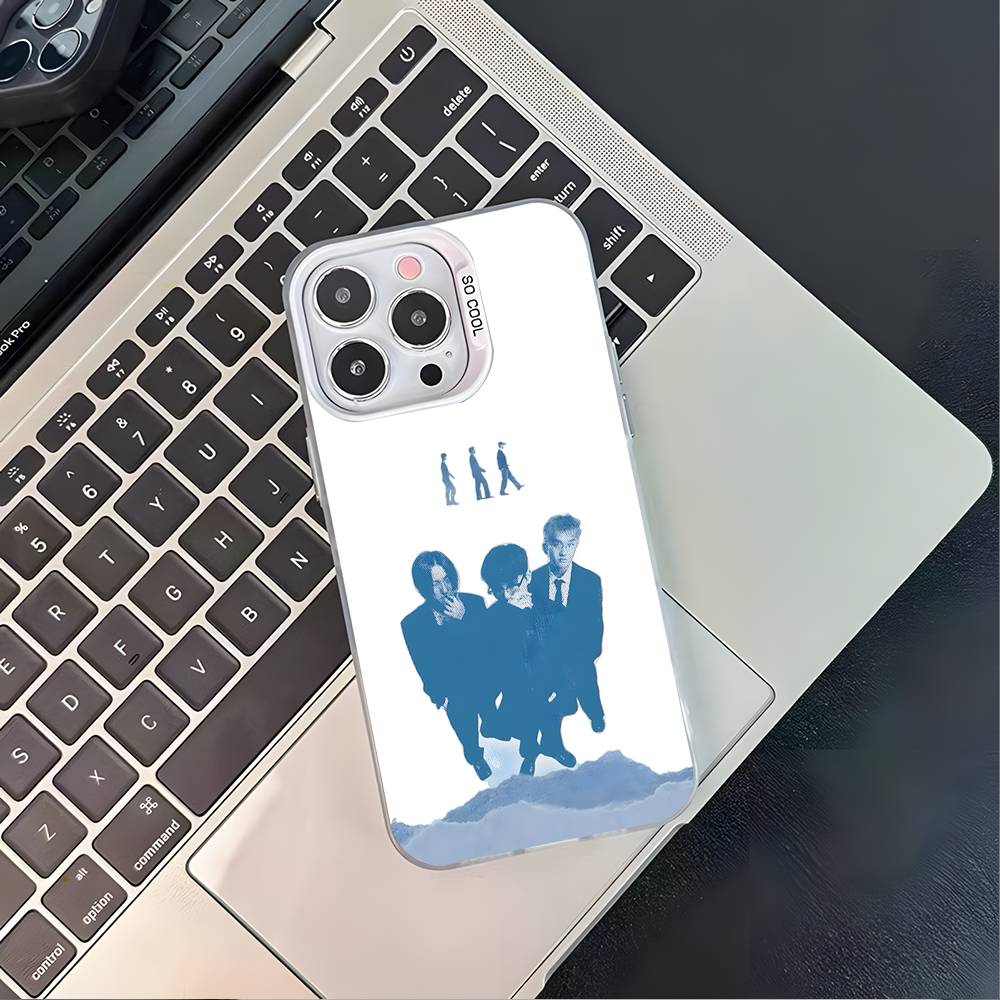 

Wave To Earth Summer Flows Phone Case For iPhone 17,16,15,14,13,12,11,Pro,XS,Max,Plus,Mini,SE4,E White Matte Shockproof Cover iPhoneXR