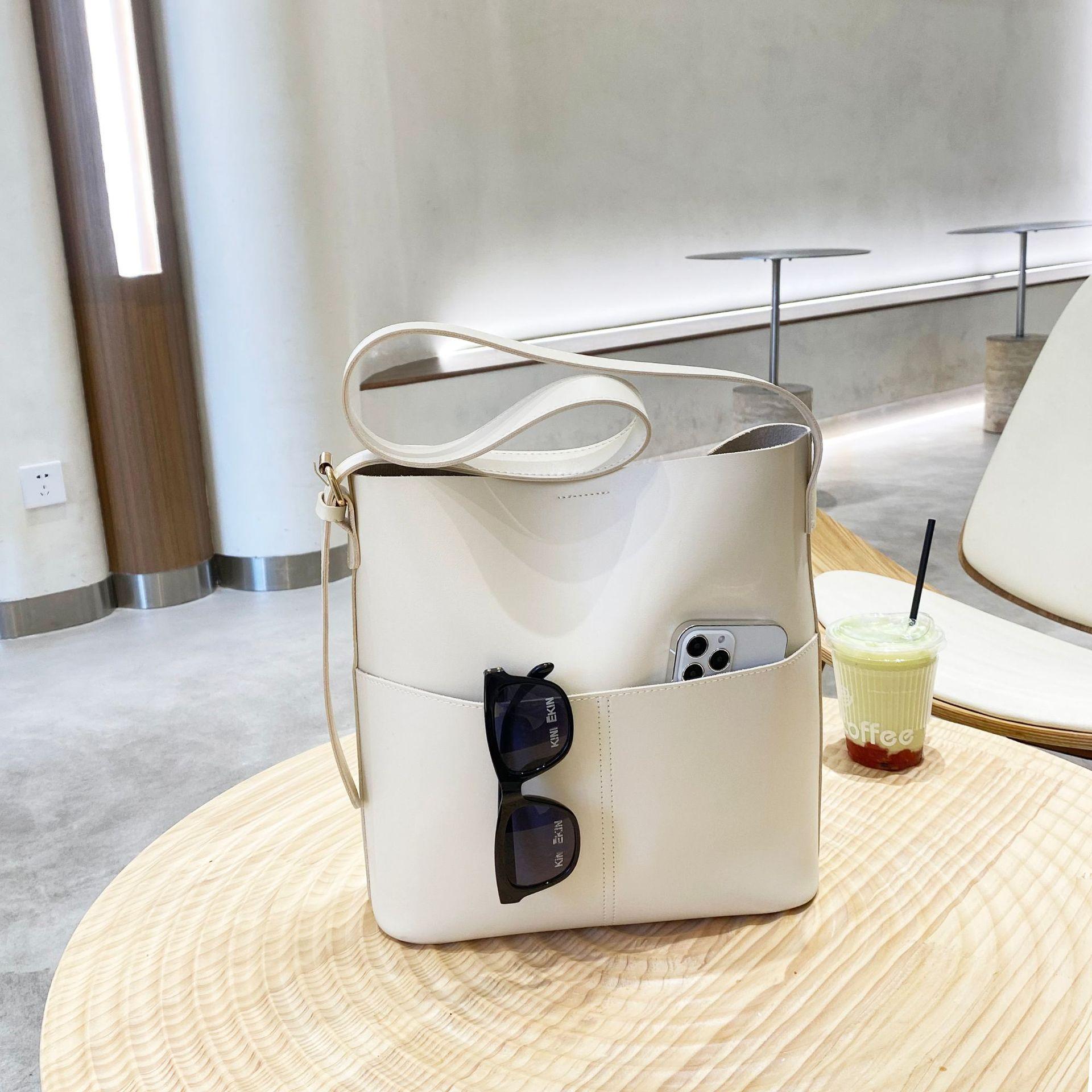 

Новые женские сумки-мессенджеры и сумки-ведра большой вместимости - Простые наплечные сумки кремовый