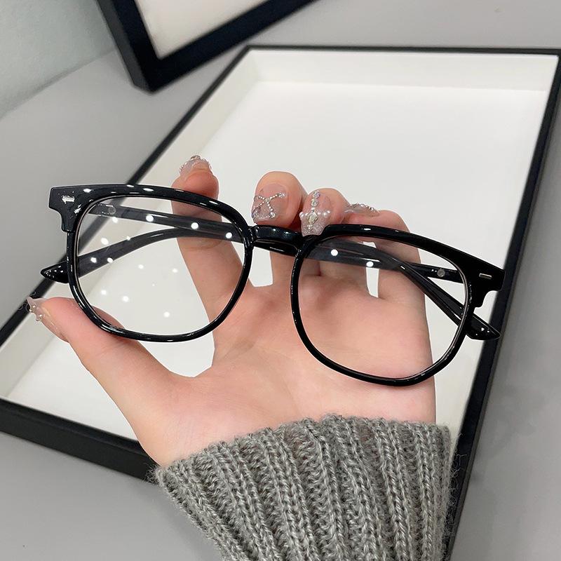 Anti-blue Light Glasses Simple Square Eyewear Women Men Fashion Luxury Eyeglasses Blue Light Blocking Man Lady Computer Eyeglas