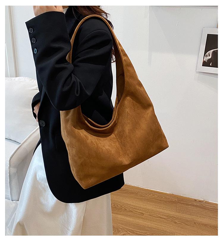 2025 Retro Woolen Women's Large Capacity Shoulder Tote Bag