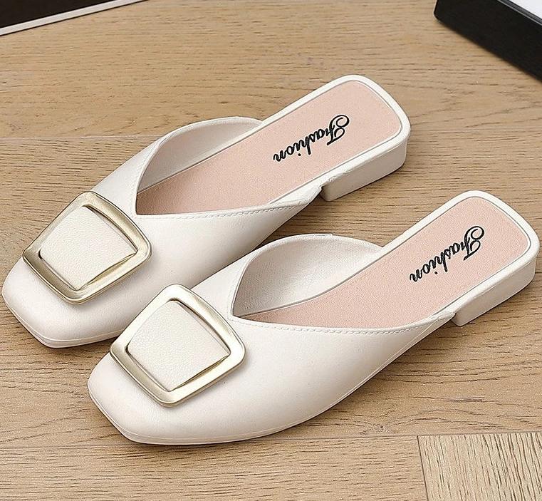 Fashion Low Heel Indoor Leather Women's Slippers and Ladies Sandals Outside Shoes Soft Job Slides Pearl Mules Natural Skin Footwear Pvc