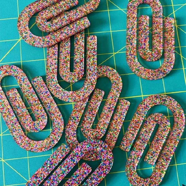 Earrings Silicone Molds Jewelry Making Mold Paper Clip Shape Pendant Moulds Silicone Texture Present for Art Enthusiasts