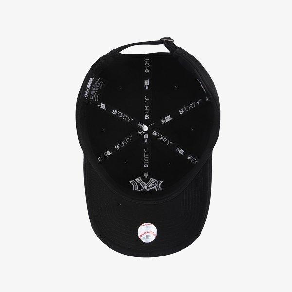 New Era New York Yankees Basic Outline Unstructured Cap Black 15216773