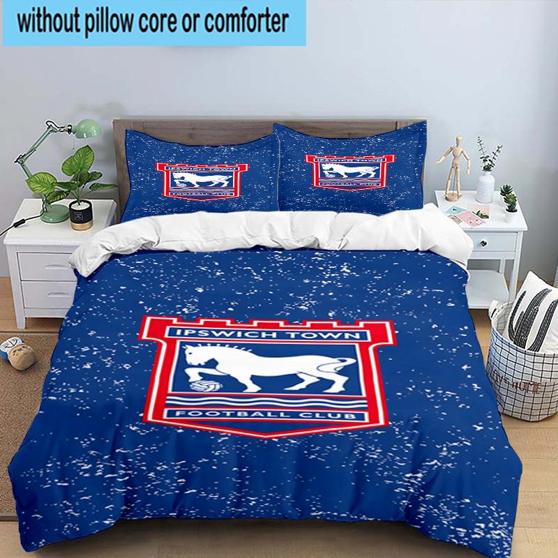 Set Biancheria da Letto con Stemma FC Ipswich 3 Pezzi, Include 1 Copripiumino e 2 Federe Perfetto per Camera da Letto, Dormitorio, Regalo di Natale per Fan