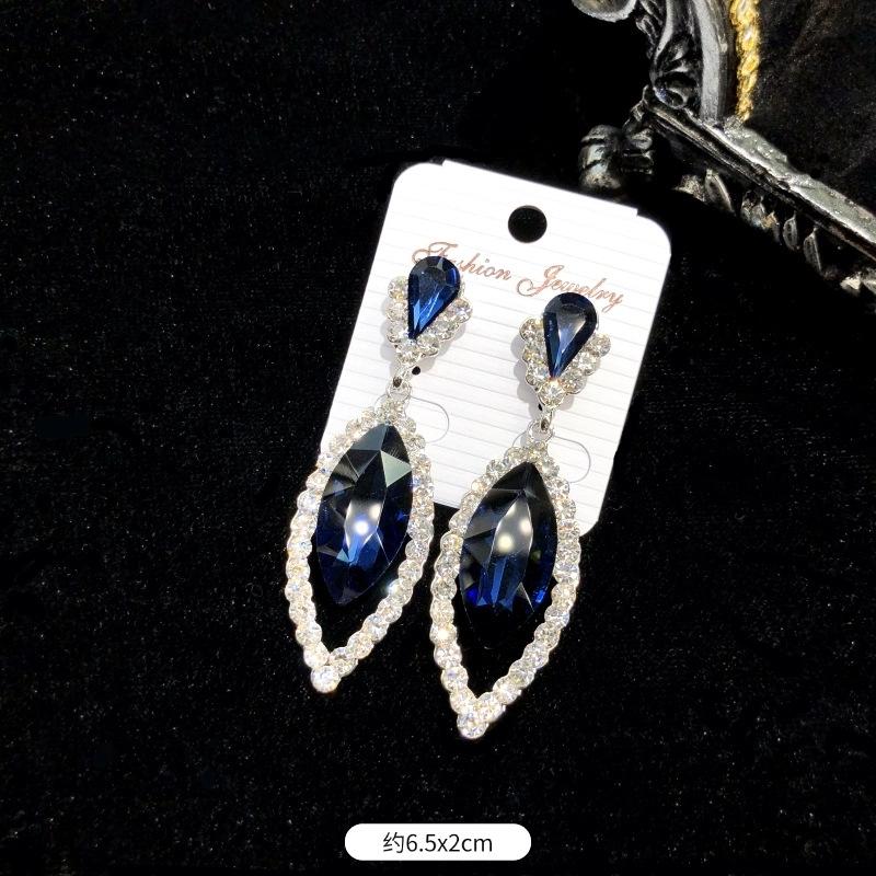 Korean Version of Celebrity Luxury Crystal Flash Diamond Stud Earrings Women's Banquet Exaggerated Temperament Fringed Earrings Retro Zircon Earrings