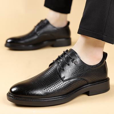 Skórzane buty męskie letnie 2025 ażurowe oddychające buty biznesowe casualowe trend dziurkowane buty derby