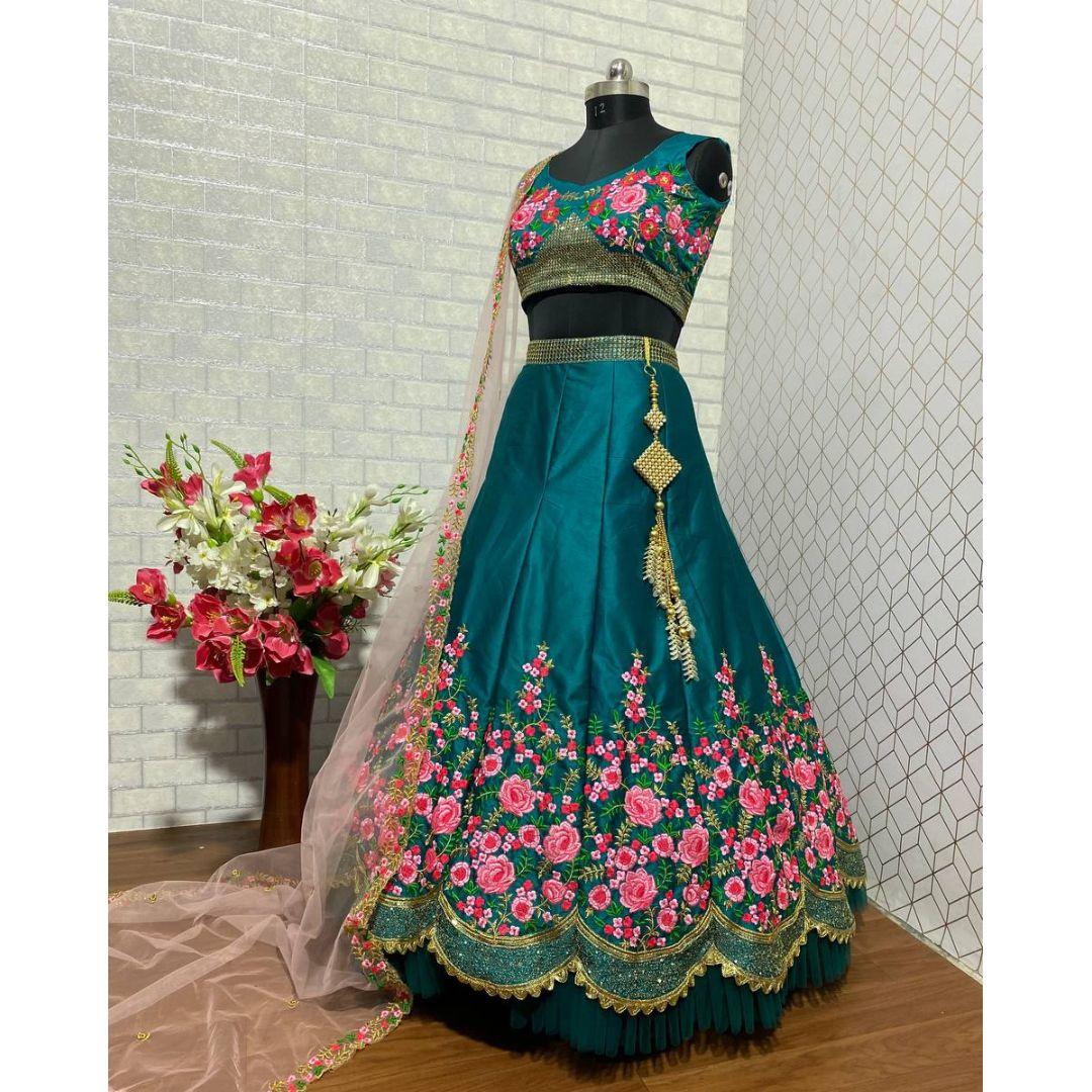 

Новая привлекательная и сильно вышитая лехенга с блузкой и дупаттой. (чоли)