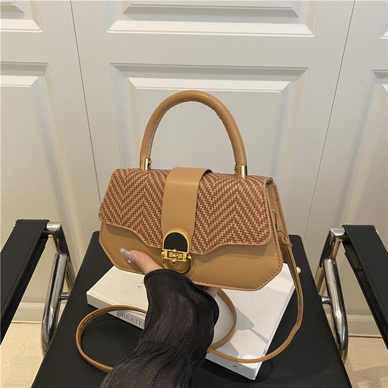 Women's fashion handbag 2 summer new niche design versatile shoulder messenger bag small square bag