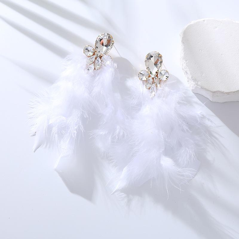 

New Style Feather Long Earrings - Long and Elegant Ethereal Earrings with High-end and Unique Style. Ear Ornaments. белый