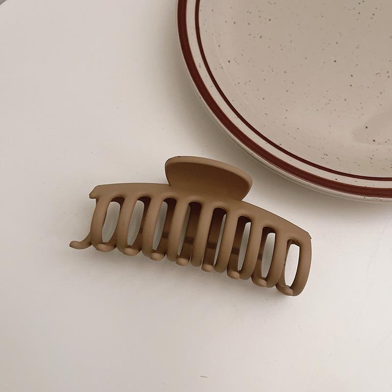 Elegant Autumn/Winter Milk Tea Coffee Hair Clips - Chic Hair Claws for a Celebrity Look