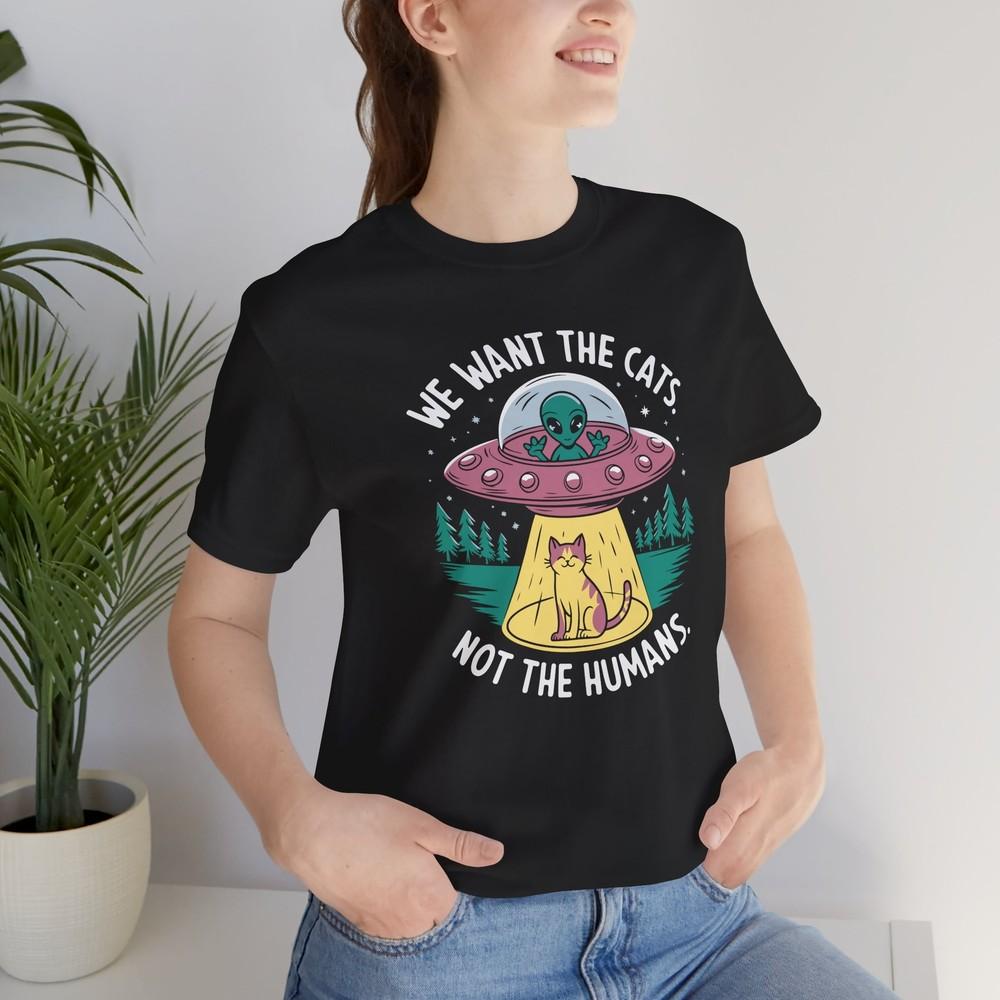 UFO Cat Lover Tee, Alien Kitty T-Shirt, Extraterrestri<wbr/>al Feline Shirt, Space Unisex T-Shirt