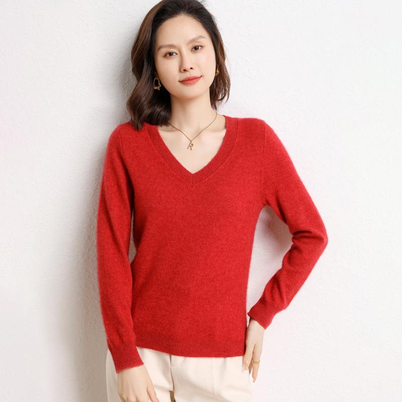 Autumn/Winter 2026 Women's V-Neck Cashmere Sweater: Loose Fit, Elegant Slimming Pullover.