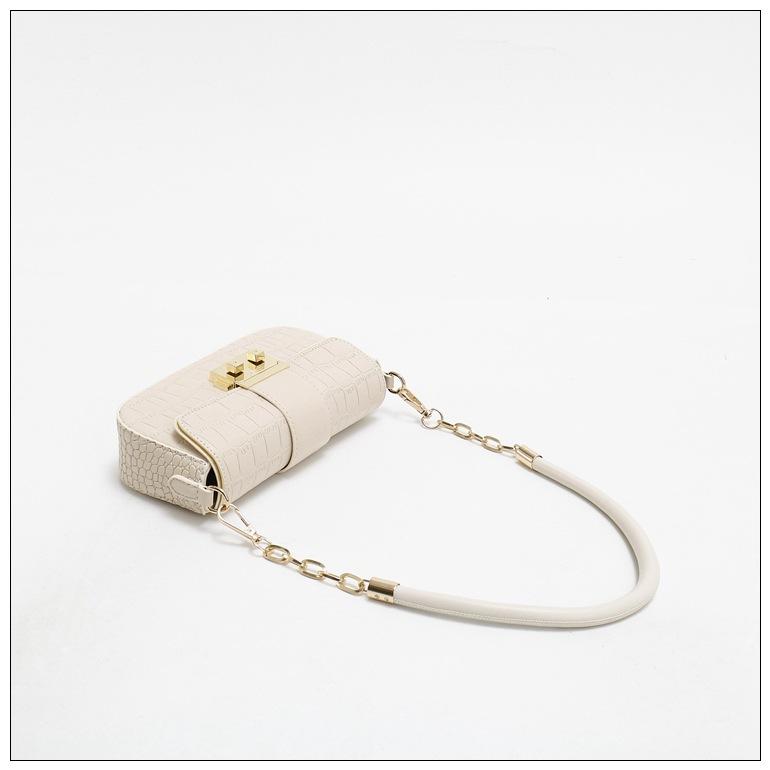 

Chain Small Square Bag Premium Texture Niche Bag Women s 2024 Summer Bag New Crossbody One Shoulder Women s Bag Tide