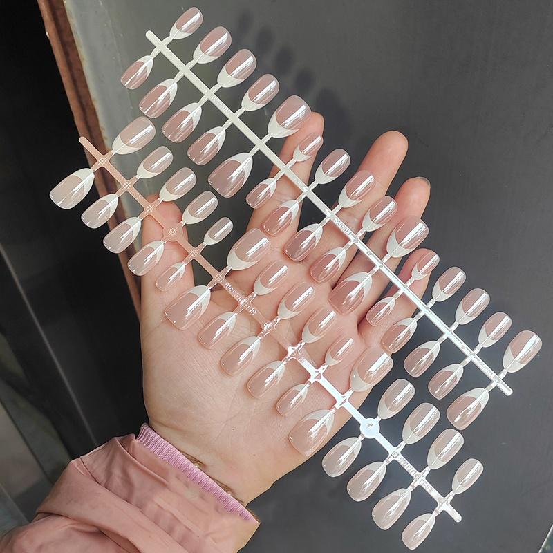 French Pearlescent Full Cover Press On Nails 30pcs Set False Nail Tips Comfortable Wear for School Dances and Events