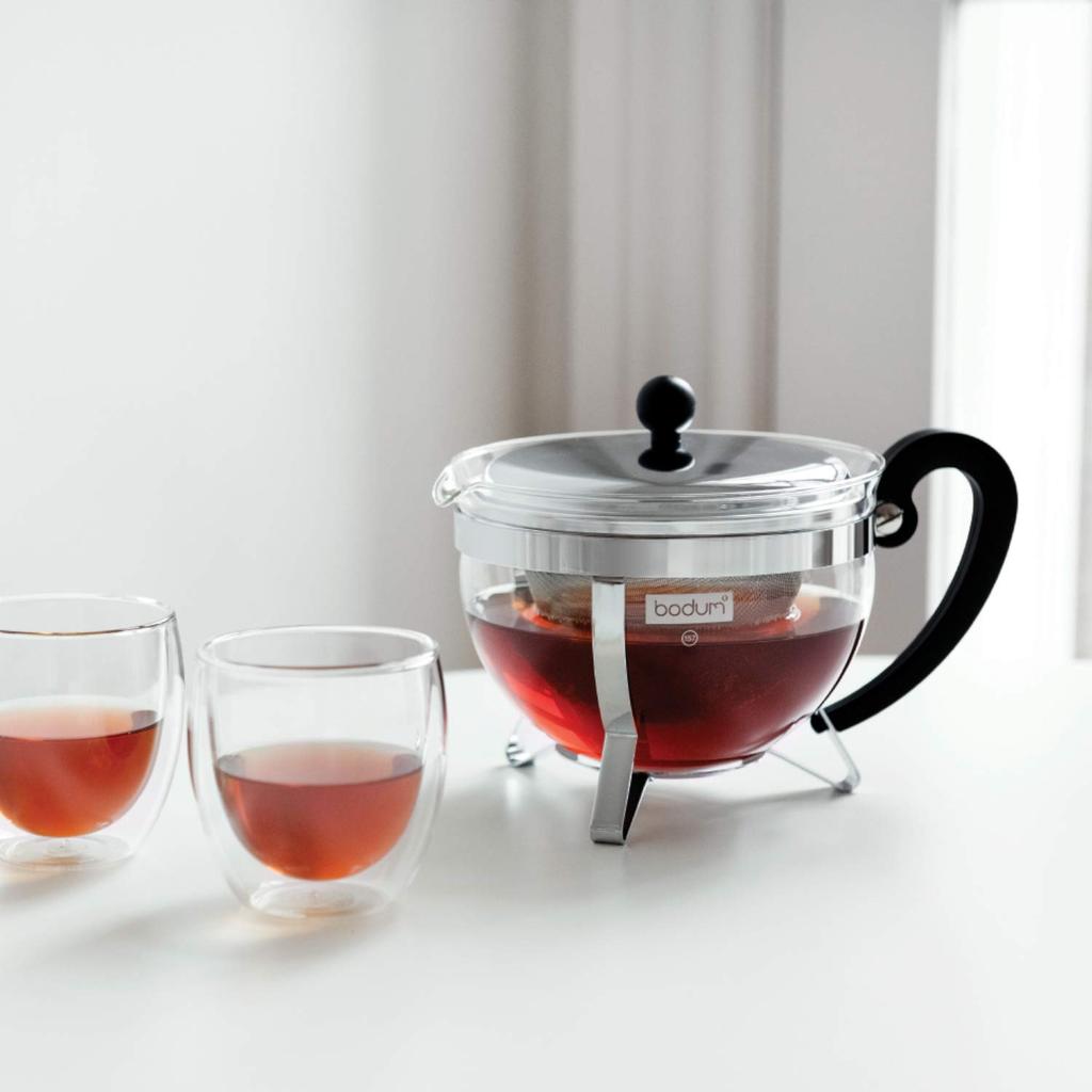 BODUM CHAMBORD Teapot, 1000ml, Silver, for Black Tea, Green Tea, Chinese Tea, Herbal Tea, and Fruit Tea, Stainless Steel Filter, Glass Beaker,