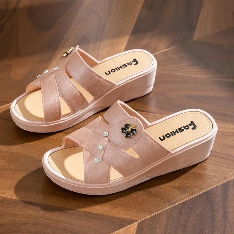 Fashion Women Shoes Summer Slippers Women Wear Outside Thick Sole Wedge Heels Fashion Slippers Soft Bottom Mother Shoes Zapatos De Mujer