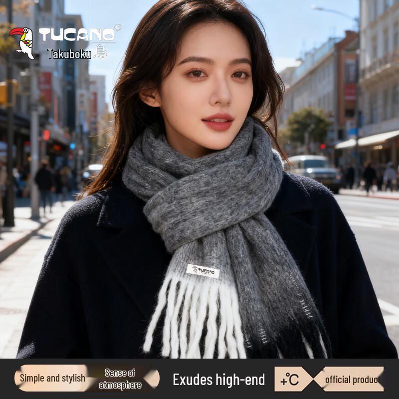 TUCANO Women's Color-Block Tassel Scarf