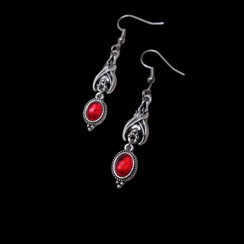 Gothic Heart-Shaped Vampire Bat Earrings & Pendant Set