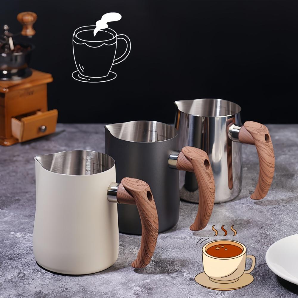 Coffee Milk Frothing Pitcher Jug Precision Scale 304 Stainless Steel Wood Grain Handle Measuring Cup High Quality CoffeeUtensils
