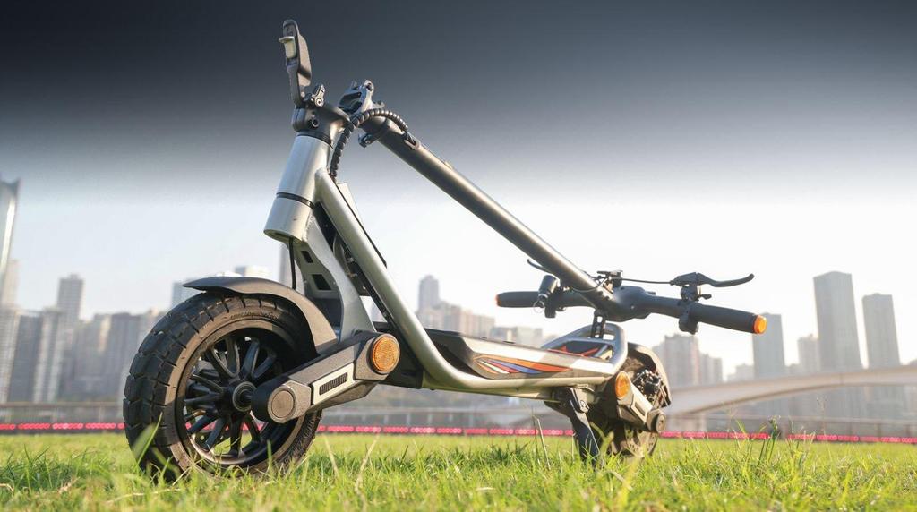 Kukirin A1 Electric Scooter 800W Motor 48V13Ah Battery 45km/h Max Speed 45km Max Range Front and Rear Shock Absorption