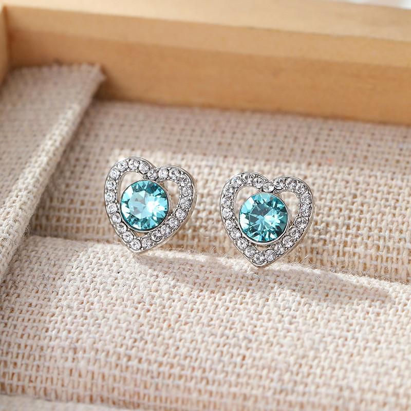 925 Sterling Silver Shiny Heart Rhinestone Stud Earrings - Cute Hollow Zirconia Design