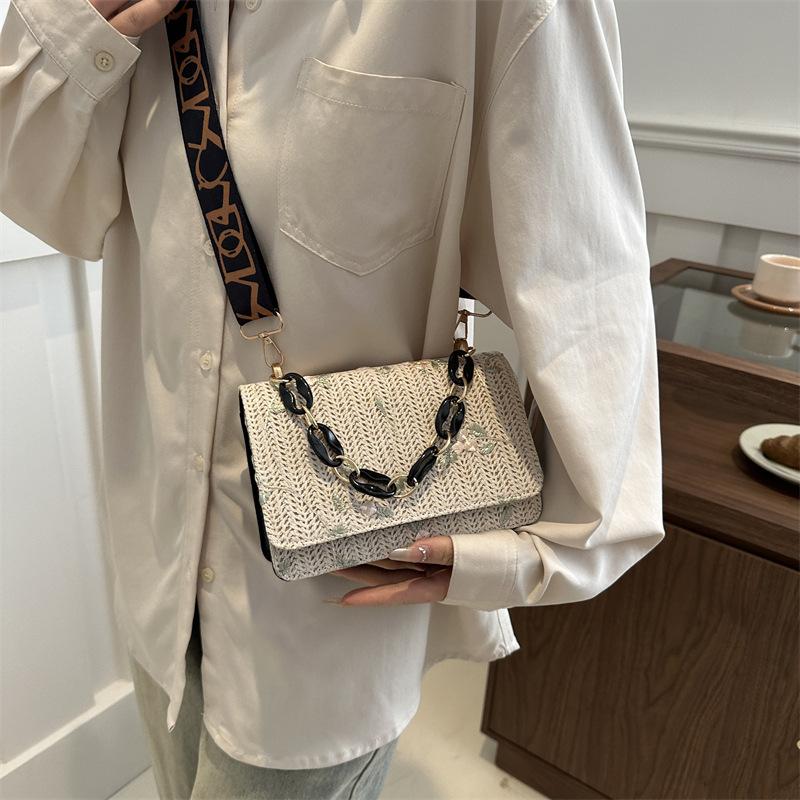 Fashion Grass Woven Shoulder Messenger Bag Handmade Braid Large Capacity Straw Bag Rattan Bohemian Handbags for Women AVE