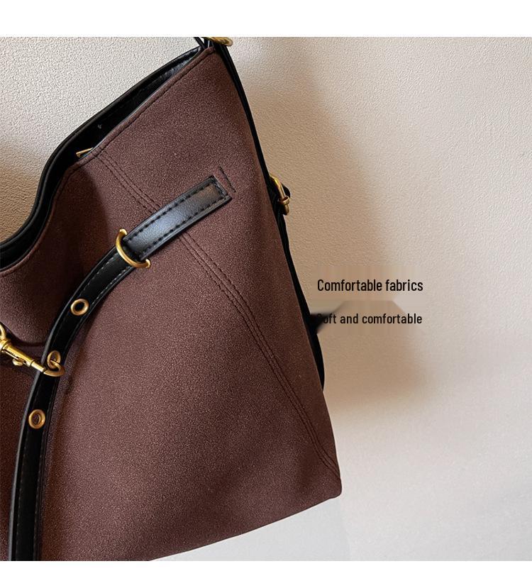 Women's 2025 Autumn/Winter Fashion: Casual Large-Capacity Textured Tote & Crossbody Backpack