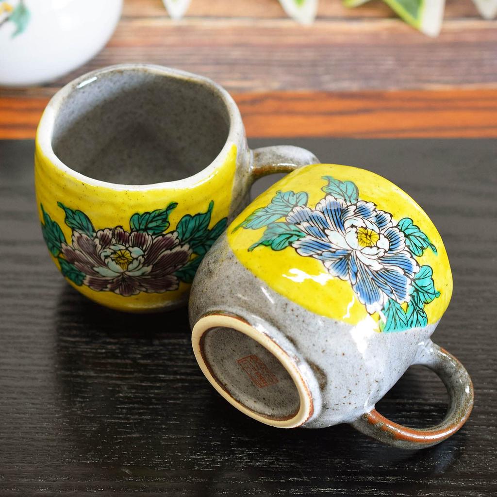 Waza no Kura Stilvolles Tassen-Paar-Set Kutani-Keramik Yoshidaya Pfingstrosen-Keramik Luxusmarke Geschirr Hergestellt in Japan