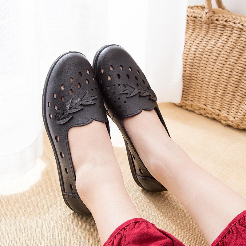 New Shoes Spring Single Shoes Non-slip Soft Sole Hollow Leather Shoes Comfortable Flat Bottom Old Man Hole Middle Old Woman Shoes