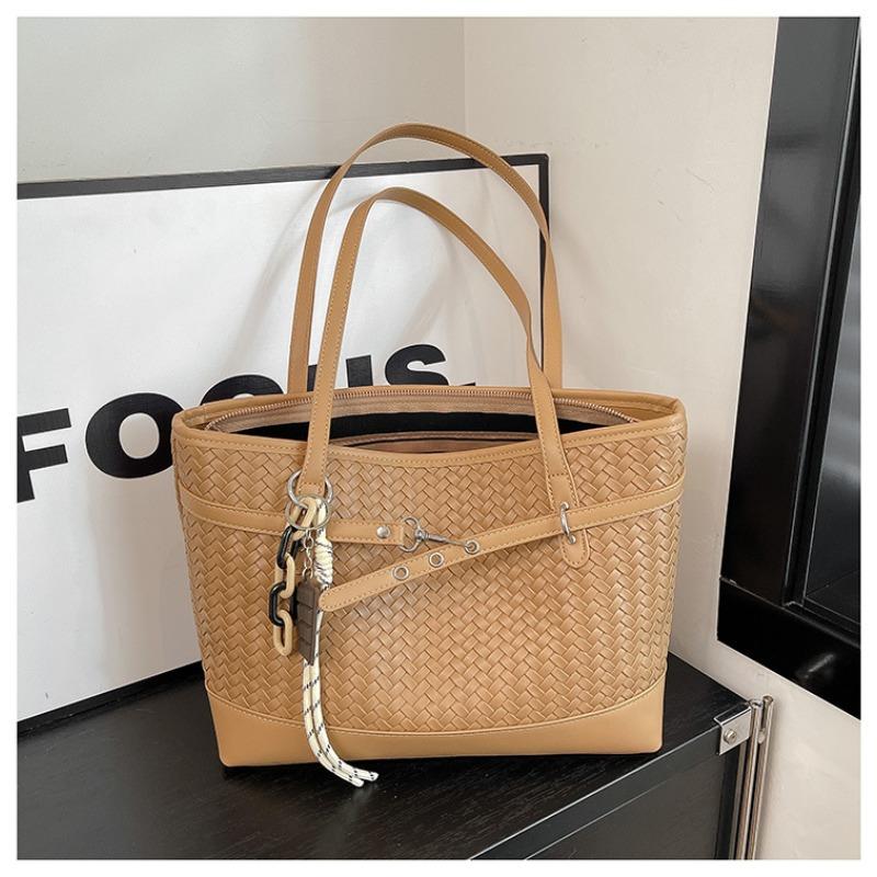 High-end Casual Women's Bag, Fashionable Tote Bag, Simple Large-capacity Commuter Shoulder Bag