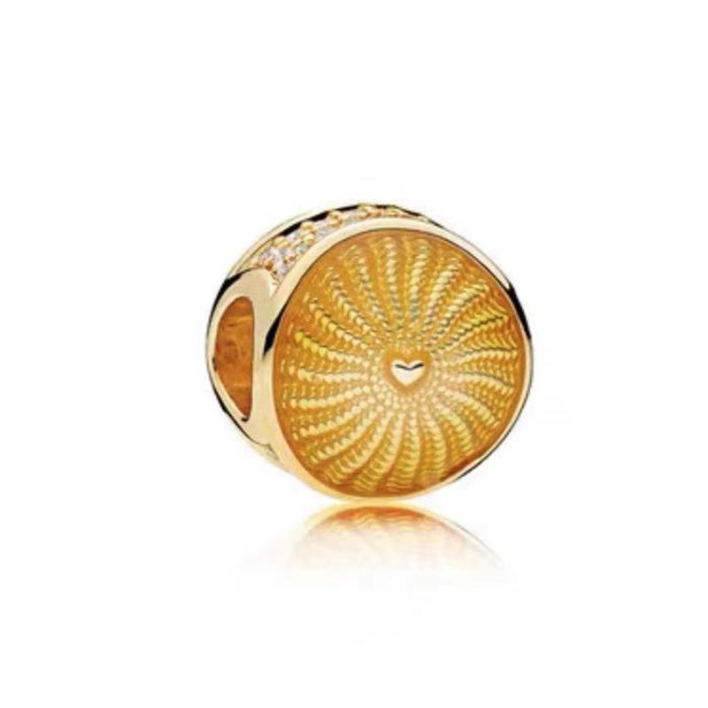 New Gold Plated Charm Bead Charms Do It Yourself Women Jewellery Gifts Spiritual Dreamcatcher Blue Blossom Butterfly Leveled Hearts Bead Charms Compat