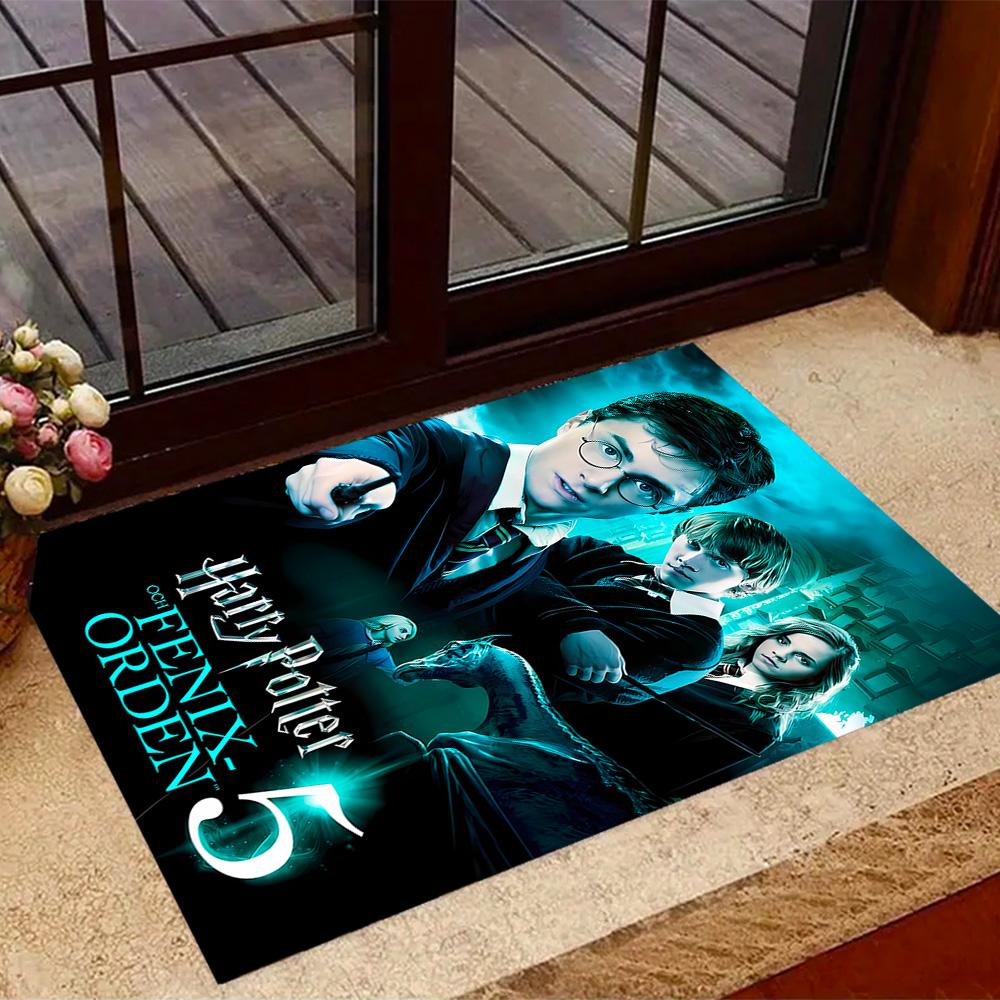 Harry Potter Hogwarts Themed Anti-Slip Rugs - Polyester Home Decor, Suitable for Bedrooms, Living Rooms, Doorways, Studios, and Decorations