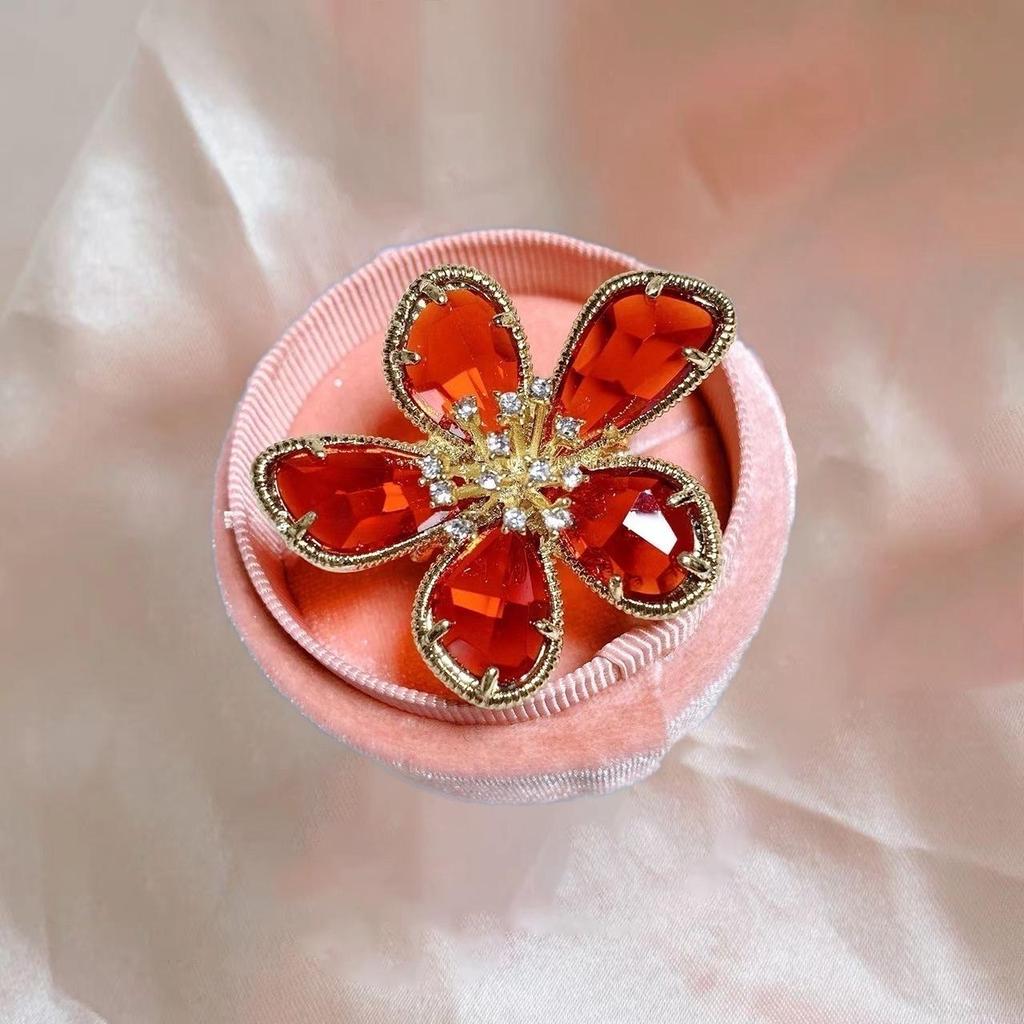 European American Style Crystal Flower Open Ring - Trendy Statement Piece for Women