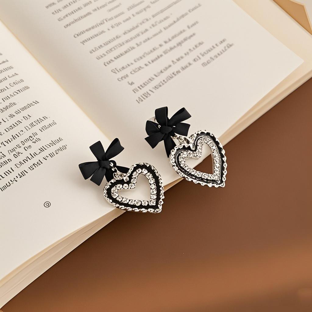 Chic Black Bow Heart Ear Cuffs: No-Piercing, Painless Stud Earrings Set