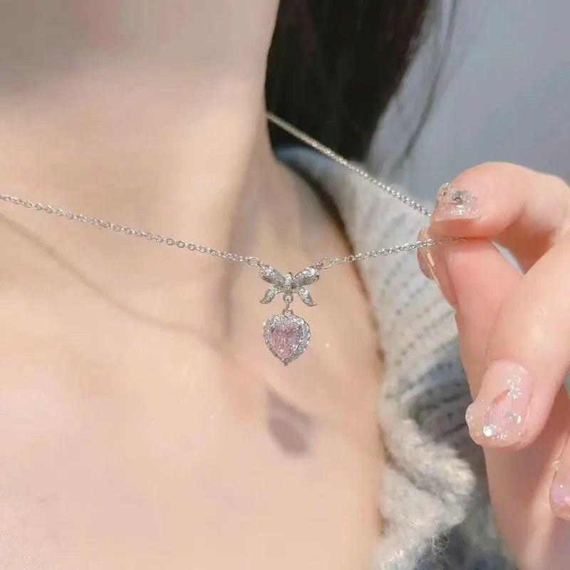2023 Crystal Zircon Bow Knot Heart Pendant Necklaces Y2K Pink Heart Ladies Girls Fashion Elegant Clavicle Chain Women Jewelry