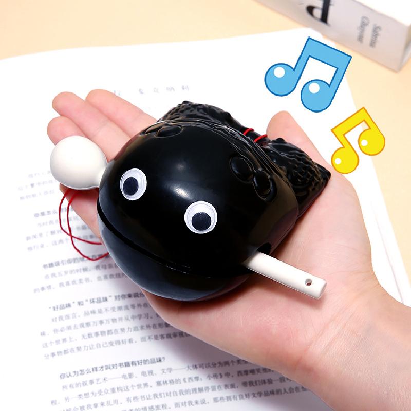 

Mini Wooden Fish Tapping Decompression Toys Office Desktop Percussion Ornaments for Girls and Boys Birthday Gifts 1pc
