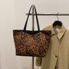 Corduroy bag women's large-capacity new autumn and winter versatile leopard print shoulder bag commuter tote bag