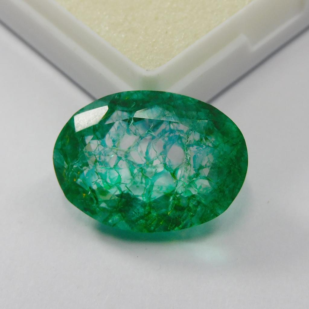 Natural Zambia Green Emerald 19.40 Carat Loose Gemstone CERTIFIED Oval Cut M-150-S