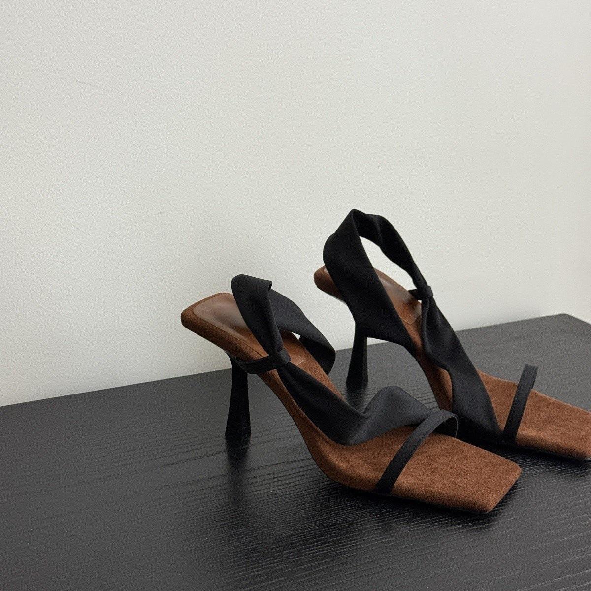 

Design sense retro Spice girl style square head suede word with high heels sandals women s summer Korean version around with open-toed sandals 35