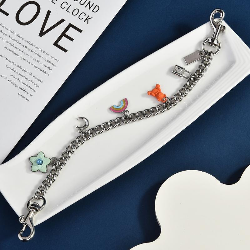 1Pc Shining Cartoon Keychain Bag Chain Colorful  Car Key Chain Metal Key Ring Exquisite Gifts Souvenirs Car Pendant