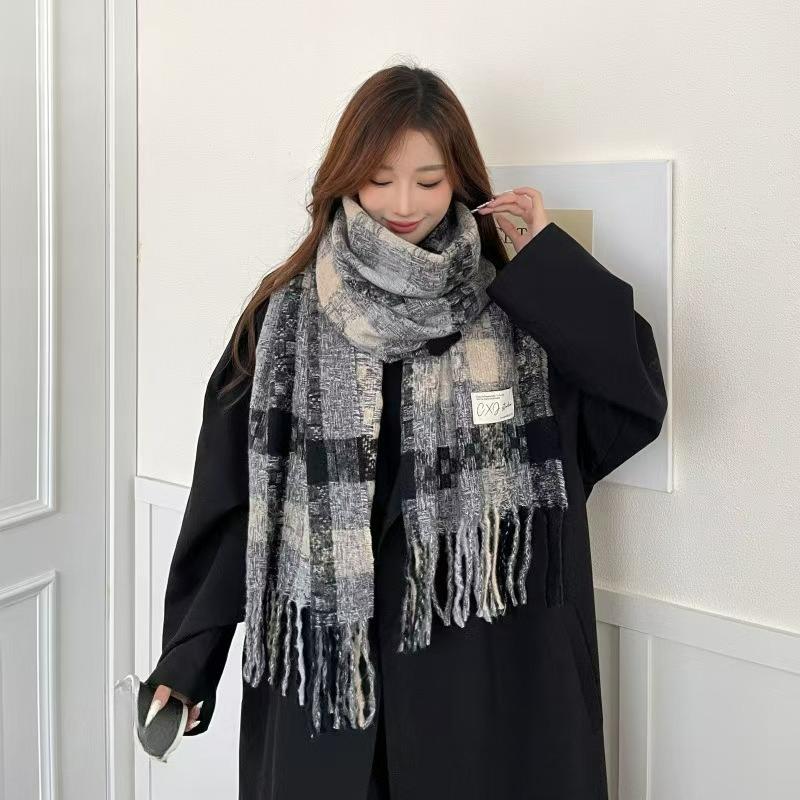 

Autumn and Winter Atmosphere, Color-matching Plaid Scarf, Tassel, All-match Warm Bib Shawl for Men and Women 65*200cm