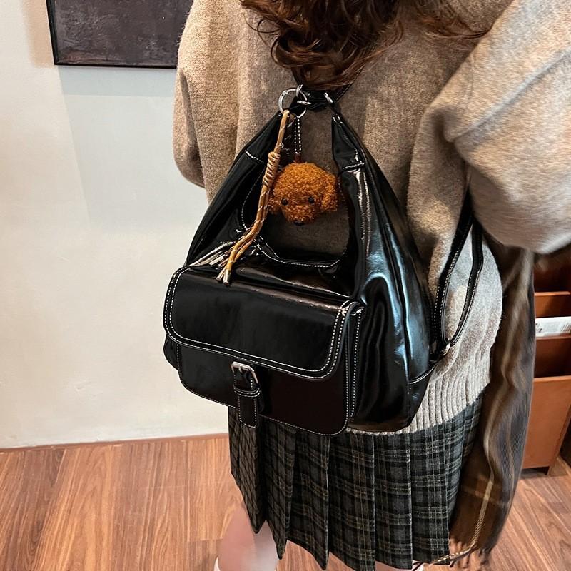 Elegant Vintage Tote Bag For Women Featuring Chic Shoulder Design And Versatile Style Options