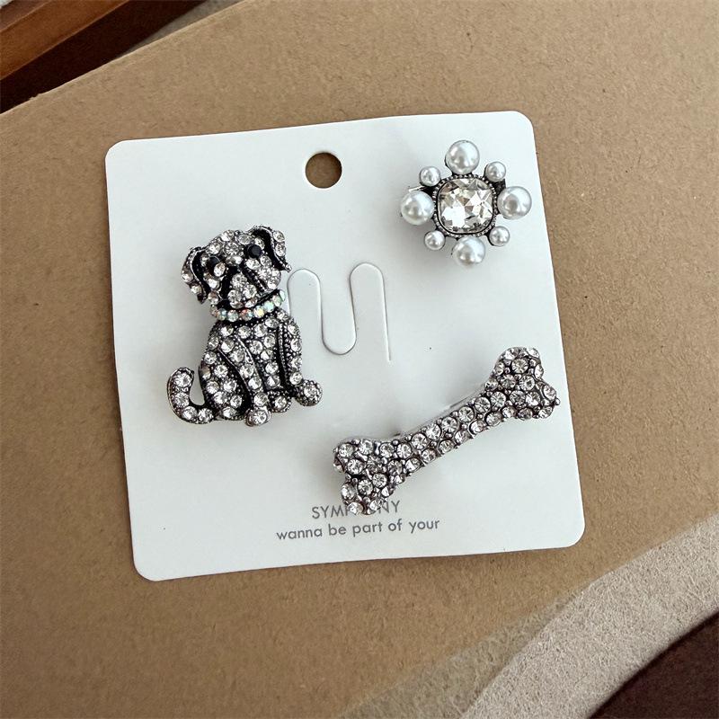 Vintage Distressed Brooch Set: Coco Style Corsage Pin Collection