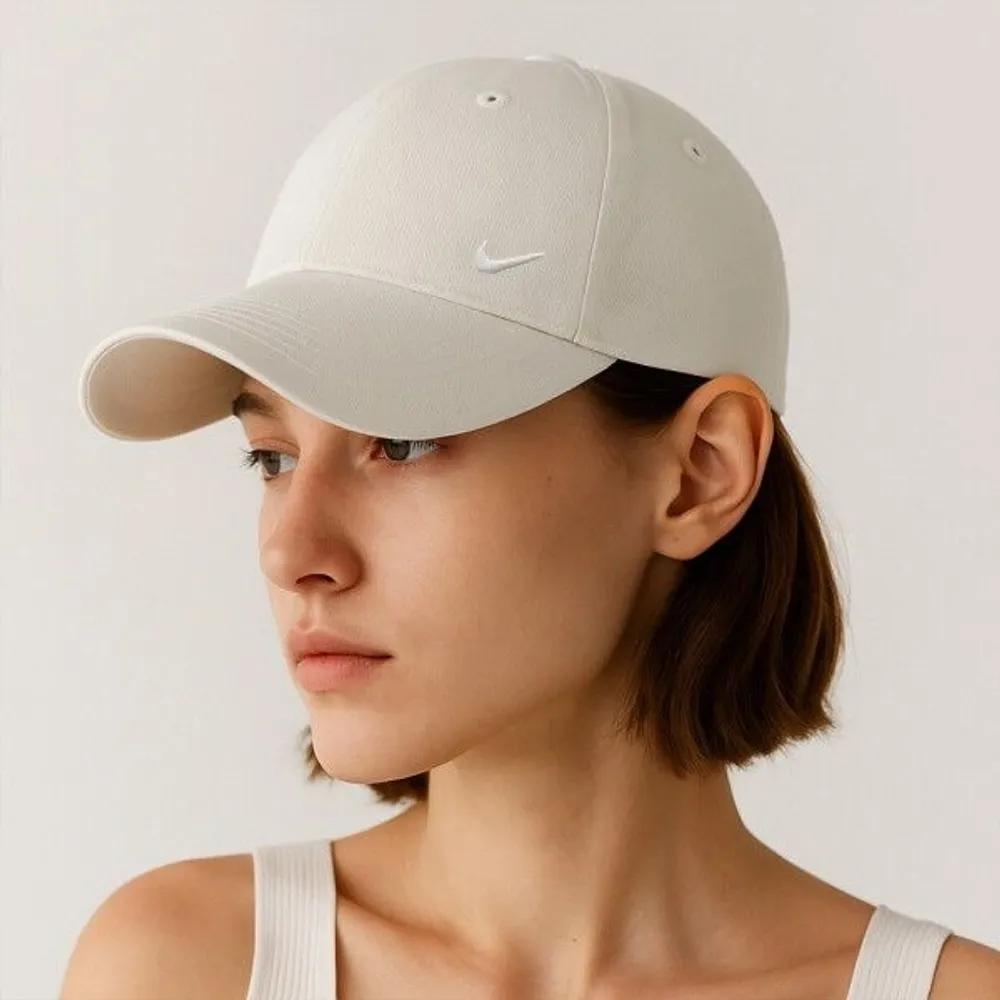 Club Unstructured Small Swoosh Ball Cap Beige FZ5698-104 FZ5698-104