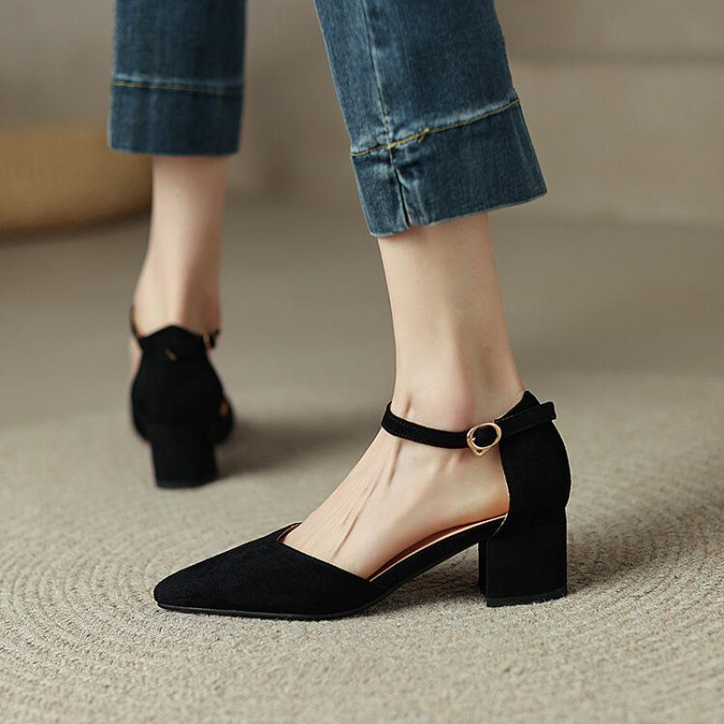 Summer women's casual sandals pointed large size shoes comfortable soft sole new thick heel middle heel buckle suede women's sandals